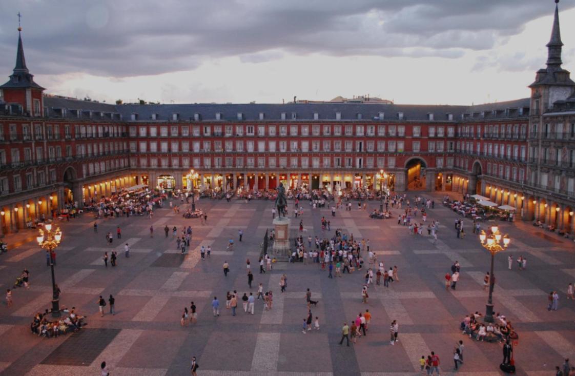 Apartament Puerta Del Sol House